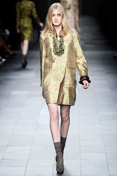 Look 40
